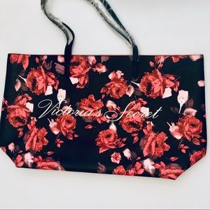🌹Victoria’s Secret | Large Rose Floral Tote🌹